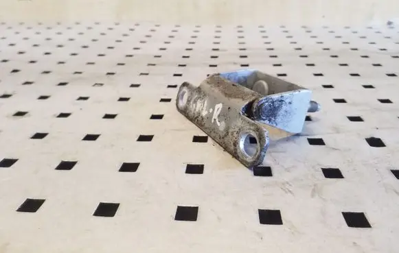 Hyundai i40 Tailgate/trunk/boot hinge