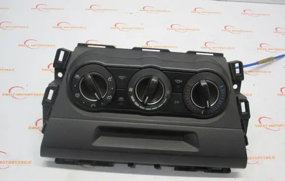 Mazda 3 III Central console control unit 