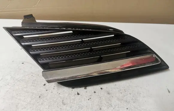 Nissan Primera Front bumper lower grill 62320AU300