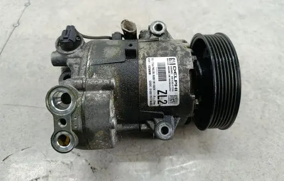 Opel Meriva B Air conditioning (A/C) compressor (pump) 13250608