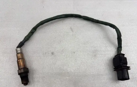 Mercedes-Benz CLS C218 X218 Lambda probe sensor 0085424518