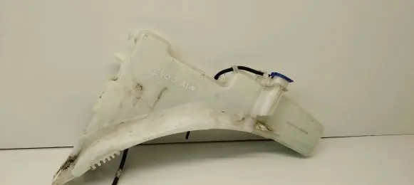 Land Rover Evoque II Windshield washer fluid reservoir/tank K8D217B613AC