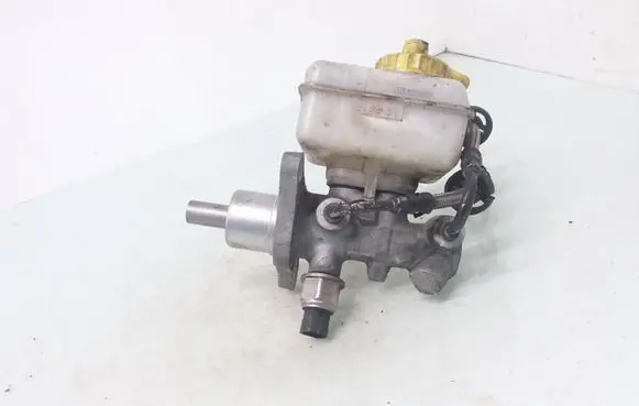Audi A6 Allroad C5 Master brake cylinder 1J1611301B