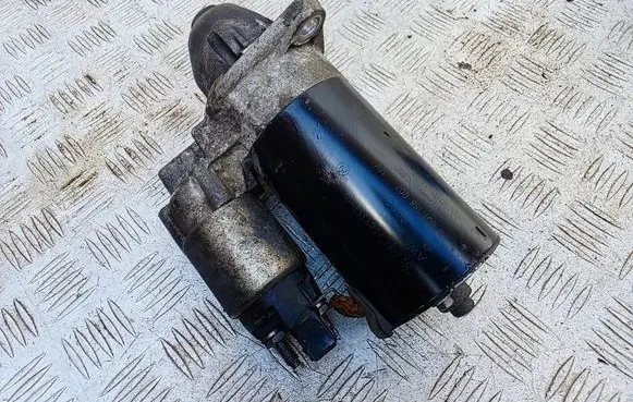 BMW 1 E81 E87 Starter motor 7589352 12417589352 0001138002