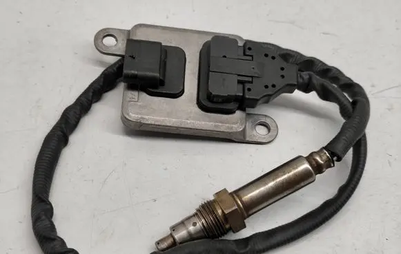 Mercedes-Benz Vito Viano W447 Lambda probe sensor A0009059703 5WK96682E 0009059703