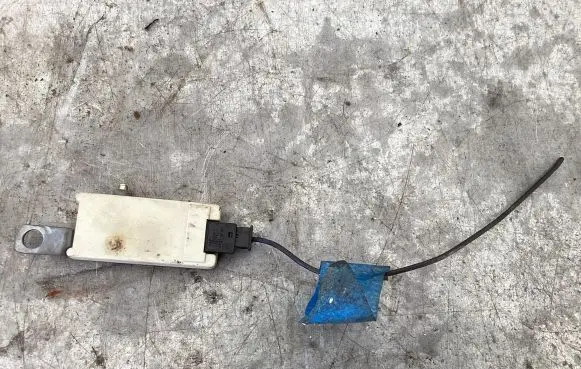 Antenna control unit