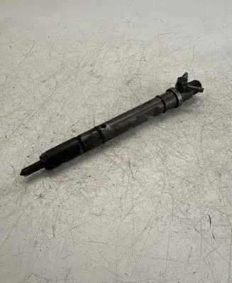 Audi A6 S6 C5 4B Fuel injector 059130201F 0432133795