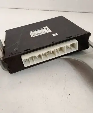 Toyota Aygo AB10 Other control units/modules 332223