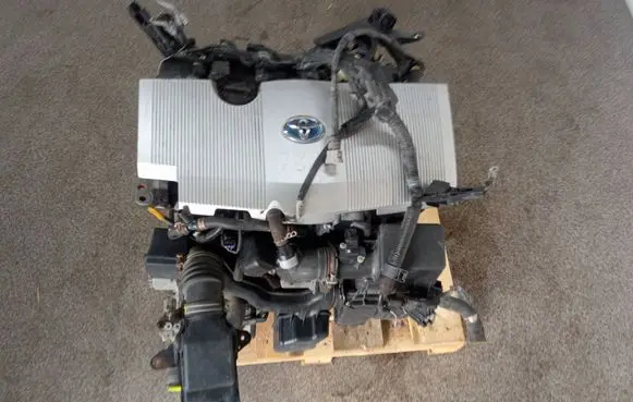 Toyota Prius c Engine X2ZR-P25