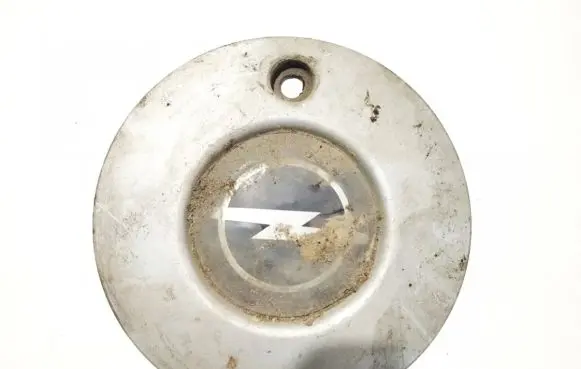 Opel Omega B1 Original wheel cap 90445782 90445783