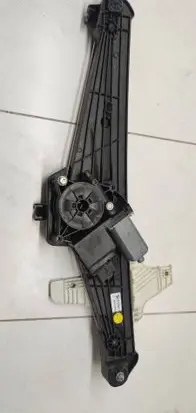 Citroen C5 Aircross Rear door window regulator with motor 9822455280