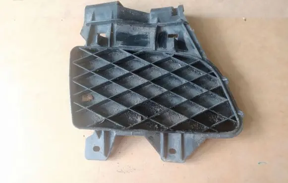 Mazda 323 Tow hook cap/cover MZ04079031A