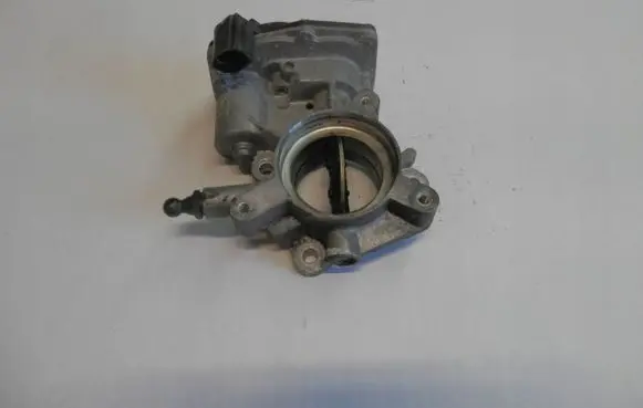Opel Insignia A Throttle valve 55564164INSIGNIA
