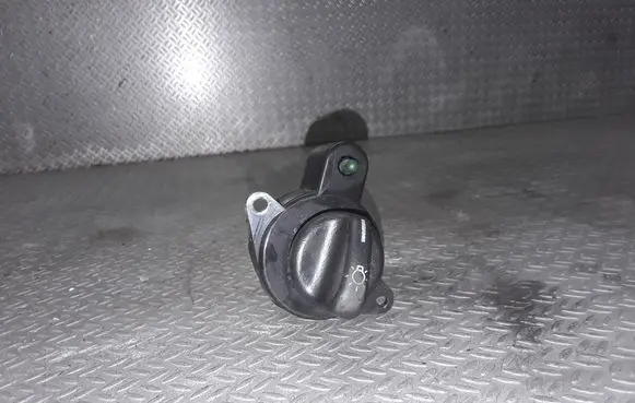 Ford Explorer Light switch