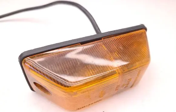 Mercedes-Benz Sprinter W906 Front fender indicator light 0152621 141472
