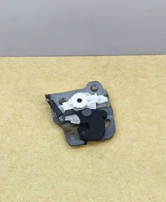 BMW 3 E90 E91 Seat back rest lock catch 7142262 9165862