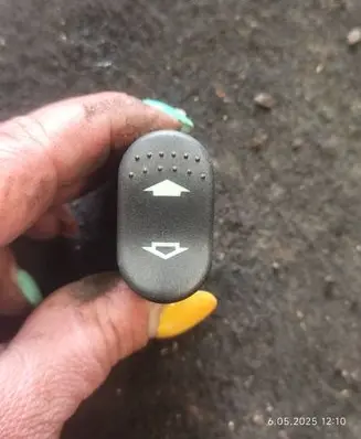 Ford Focus Electric window control switch 98AG14529CB