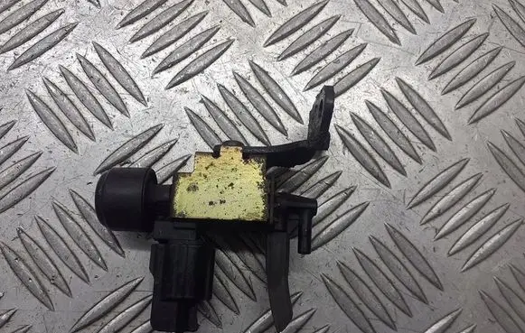 Honda Accord Valve vacuum 