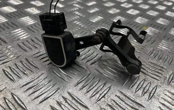 Mercedes-Benz GLC X253 C253 Headlight/headlamp level sensor A0009053704 0853