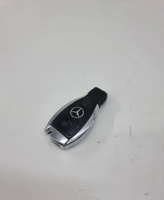 Mercedes-Benz A W176 Ignition key/card 