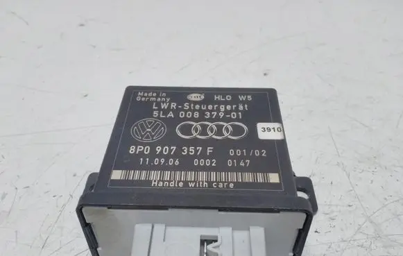 Audi Q7 4L Light module LCM 8P0907357F
