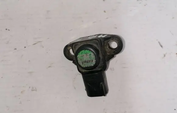 Mercedes-Benz S W221 Air pressure sensor A0051535028