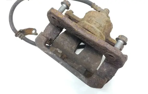 Toyota RAV 4 (XA30) Front brake caliper