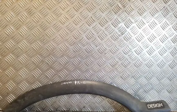 Front arch trim