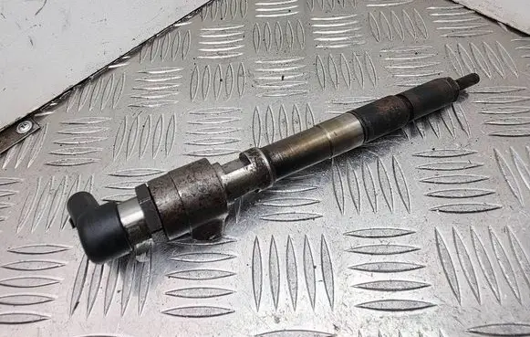 Seat Ibiza IV (6J,6P) Fuel injector 03L130277B
