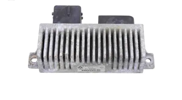 Glow plug pre-heat relay