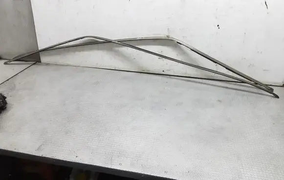 Mercedes-Benz E W124 Roof trim bar molding cover 