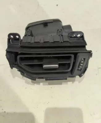 Toyota RAV 4 (XA50) Dashboard side air vent grill/cover trim 5565042090 4556412090