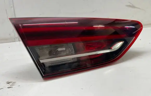 Opel Insignia B Tailgate rear/tail lights 39148316