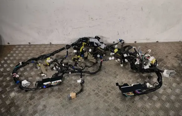 Subaru Forester SK Other wiring loom 727621343W 81302SJ100