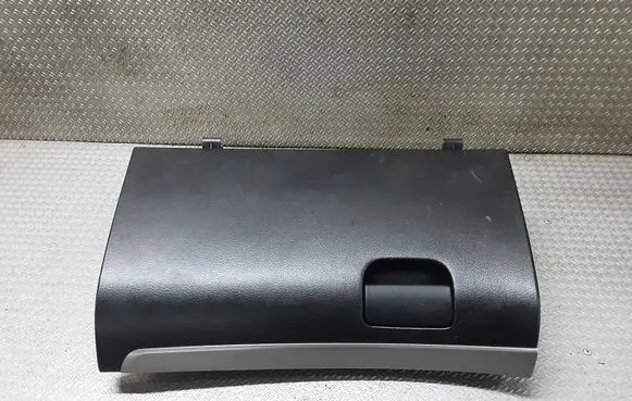 Subaru Outback Glove box lid/cover 