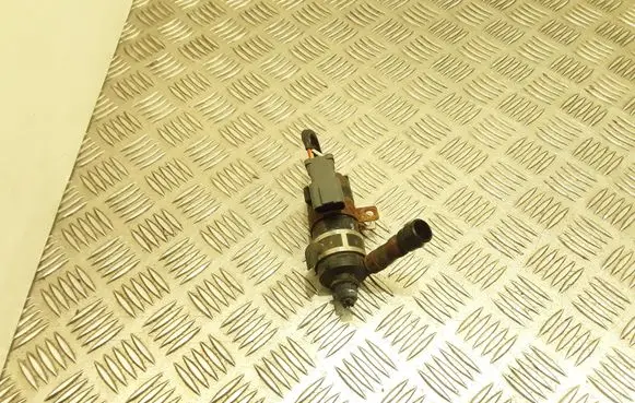 Honda FR-V Headlight washer pump 