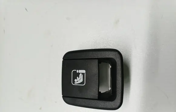 BMW 1 F40 ISOFIX cover 7456098 01SL6941 86099YL