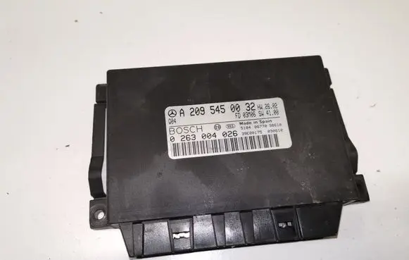 Mercedes-Benz C W203 Parking PDC control unit/module A2095450032 0263004026