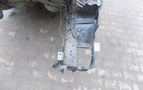 Peugeot 207 CC Front side member 1598CM3
