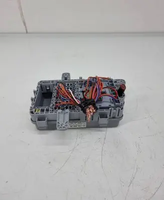 Alfa Romeo Giulia Fuse module 005054843205