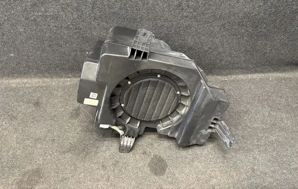 Jeep Grand Cherokee WL Subwoofer speaker 68459292AB P68459292AB