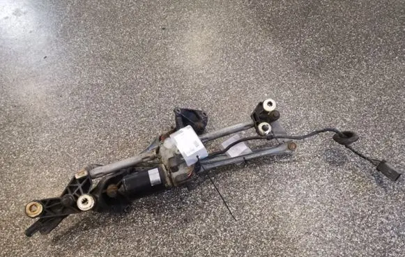 Chrysler Voyager Front wiper linkage and motor 