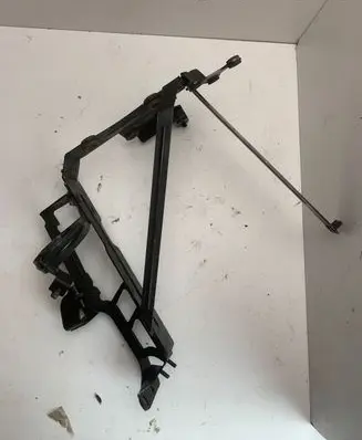 Audi A6 C7 Radiator mount bracket 4G0121261H