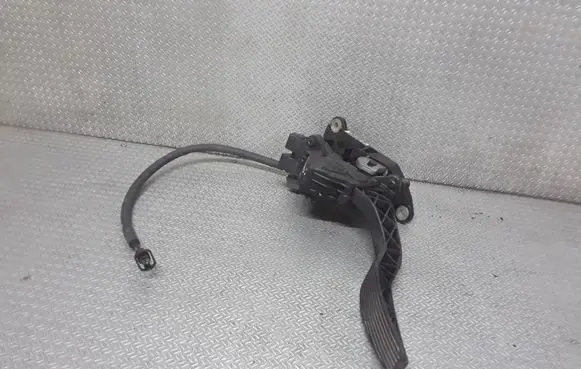 Chrysler 300 - 300C Accelerator throttle pedal 04726005AB