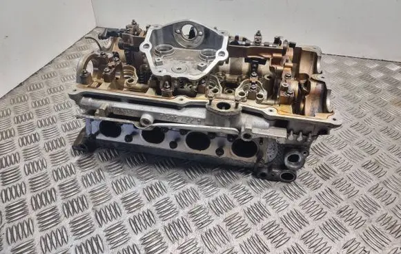 BMW 3 E46 Engine head 7505422