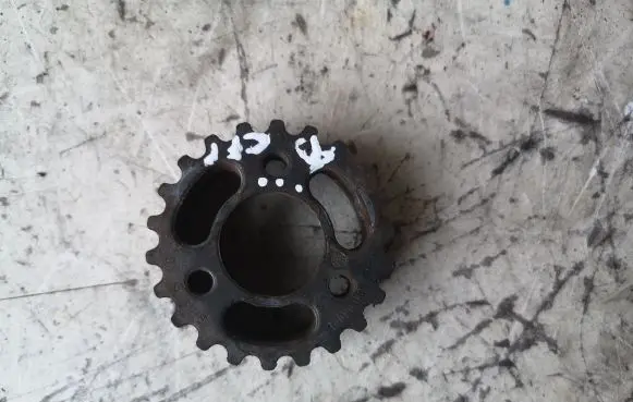 Audi A3 S3 8P Fuel pump gear (pulley) 03L130111E