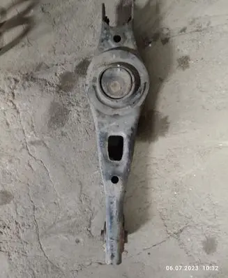Hyundai Santa Fe Rear control arm