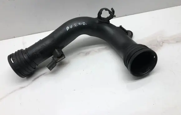 Volkswagen PASSAT B6 Intercooler hose/pipe 1K0145770D 1K0145762A