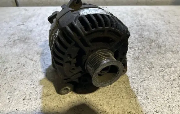 Renault Trafic II (X83) Generator/alternator