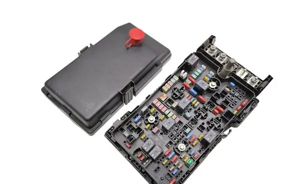 Chrysler Pacifica Fuse box set 63565387 63513560